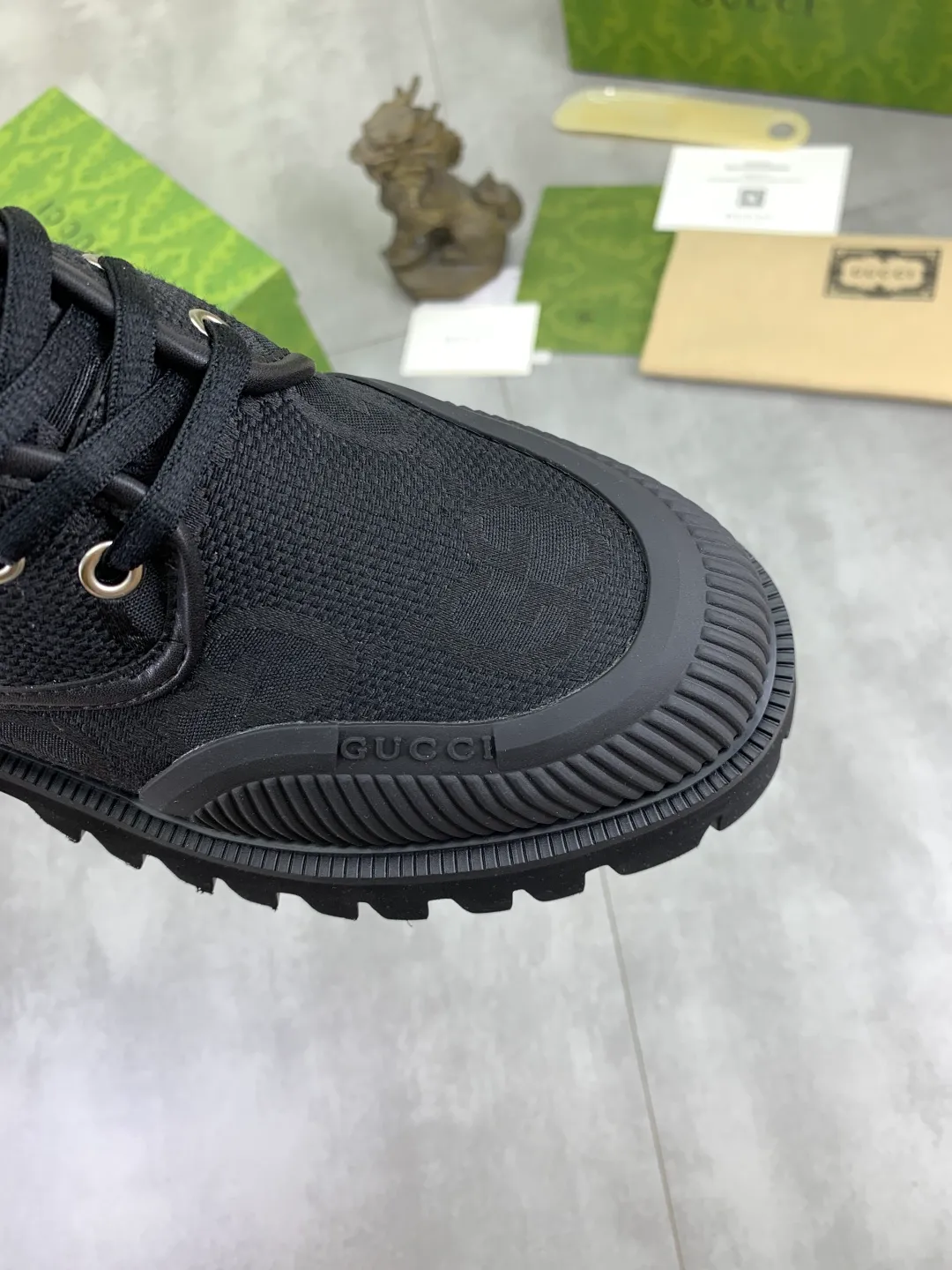 Men's Men's Shoes 💰P500 💰【New Style】 Gucci lazy slip-on couple 🧑‍🤝‍🧑 style high-top leather shoes hot selection (Gucci GUCCI) official website latest Gucci lazy 🎁 leather shoes, hot style 💥 style is simple and elegant, exclusive for trendy men. Unique official website latest brand original double G pressure Floral elements👑Original Gucci decoration, fashionable and elegant, the fabric is original calfskin with double G denim✅fully imported soft sheepskin lining, the official website specifies wear-resistant lightweight foam business outsole, the classic model is taken in real life🎬Number of yards: 36-46 Various colors available